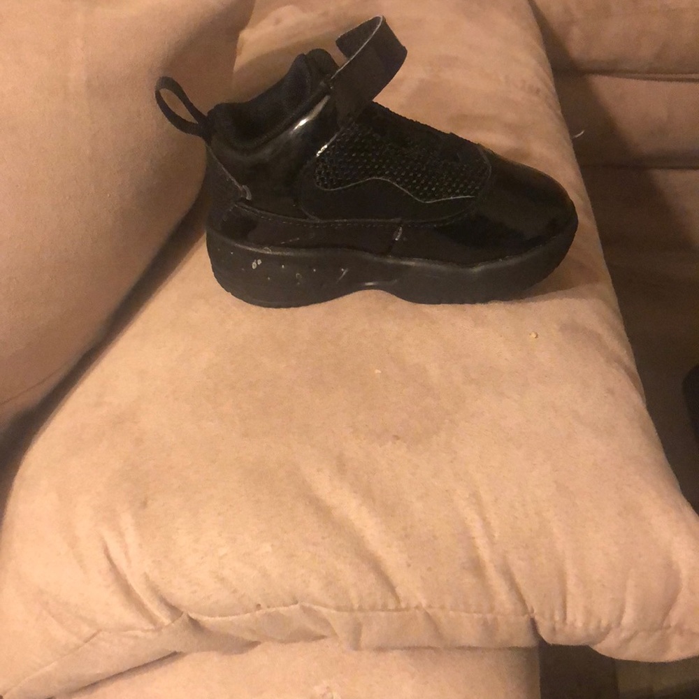 Infant sneaker